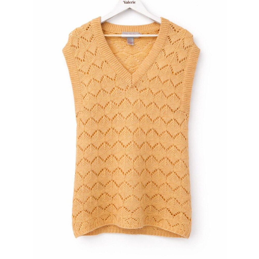 Tea Garden Vintage Sweater Vest Acrylic Wool Open Knit Size Medium V Neckline
